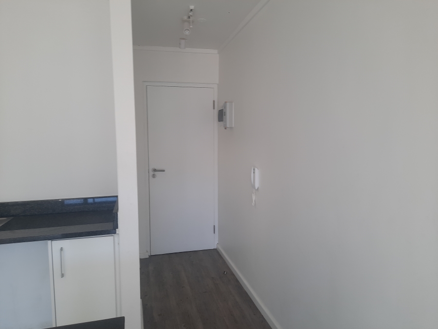 To Let 2 Bedroom Property for Rent in Zonnebloem Western Cape